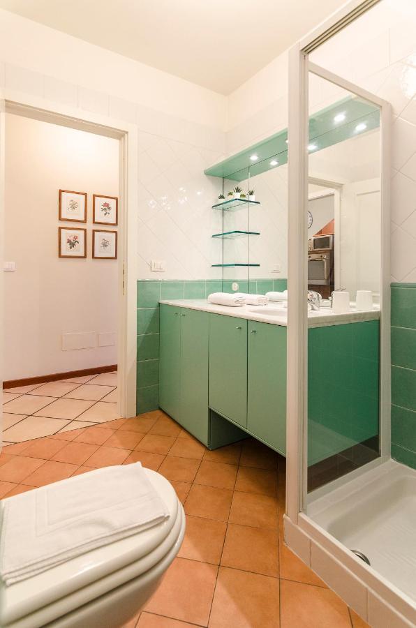 Flat 13: Elegante E Luminoso Con Terrazzo Privato Apartamento Bolonha Exterior foto