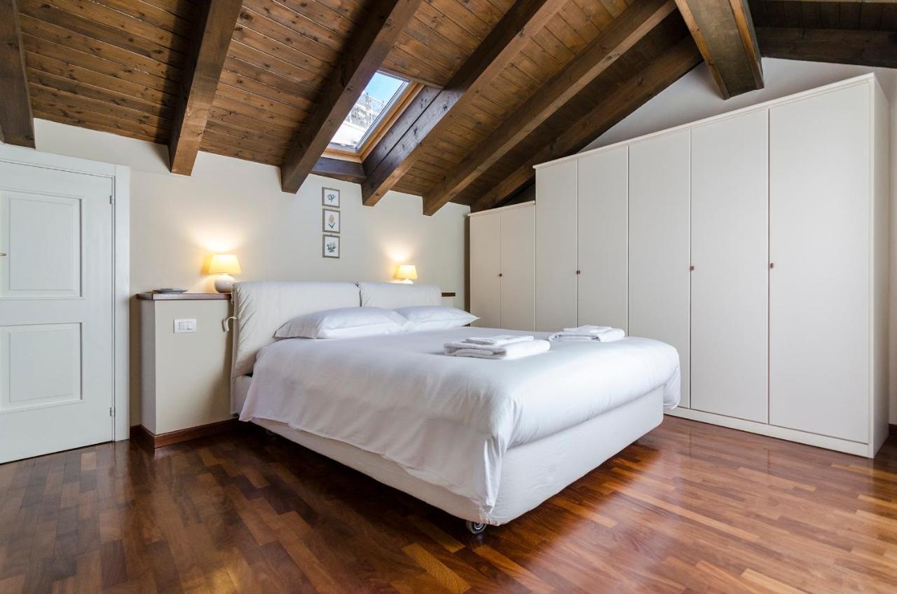 Flat 13: Elegante E Luminoso Con Terrazzo Privato Apartamento Bolonha Exterior foto